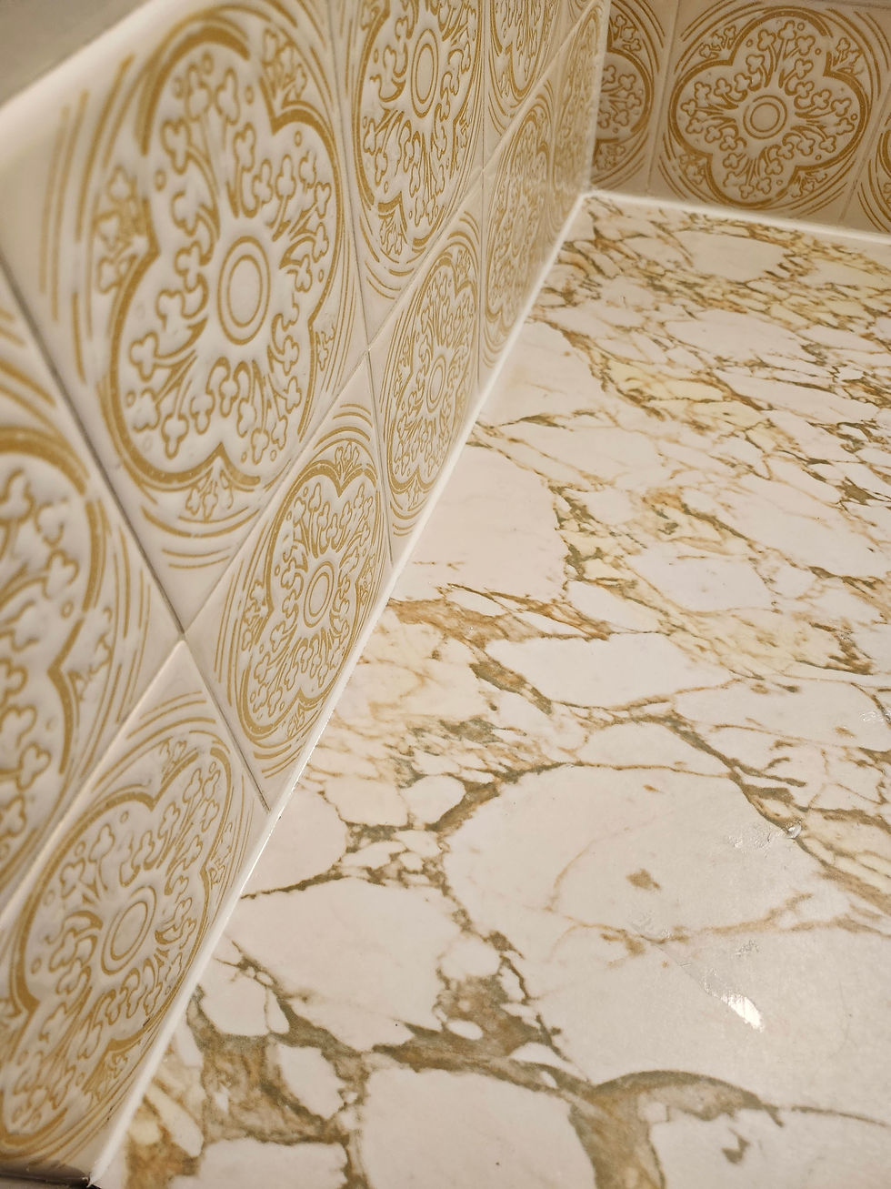 Bathroom Caulking Edmonton