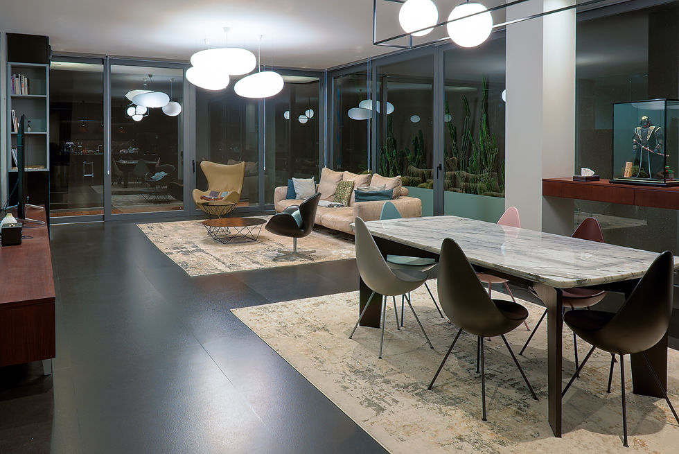 Di tangah arsitek dan desainer interior yang mahir, batu alam bisa membuat rumah menjadi nyaman dan indah; bahkan bisa menjadi furnitur yang menarik.