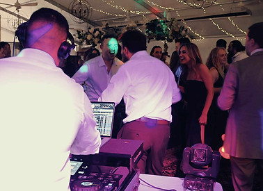high-energy-vineyard-vibe-wedding-dj-lowe-family-wine-co-mudgee-morlyfe-entertainment-thum