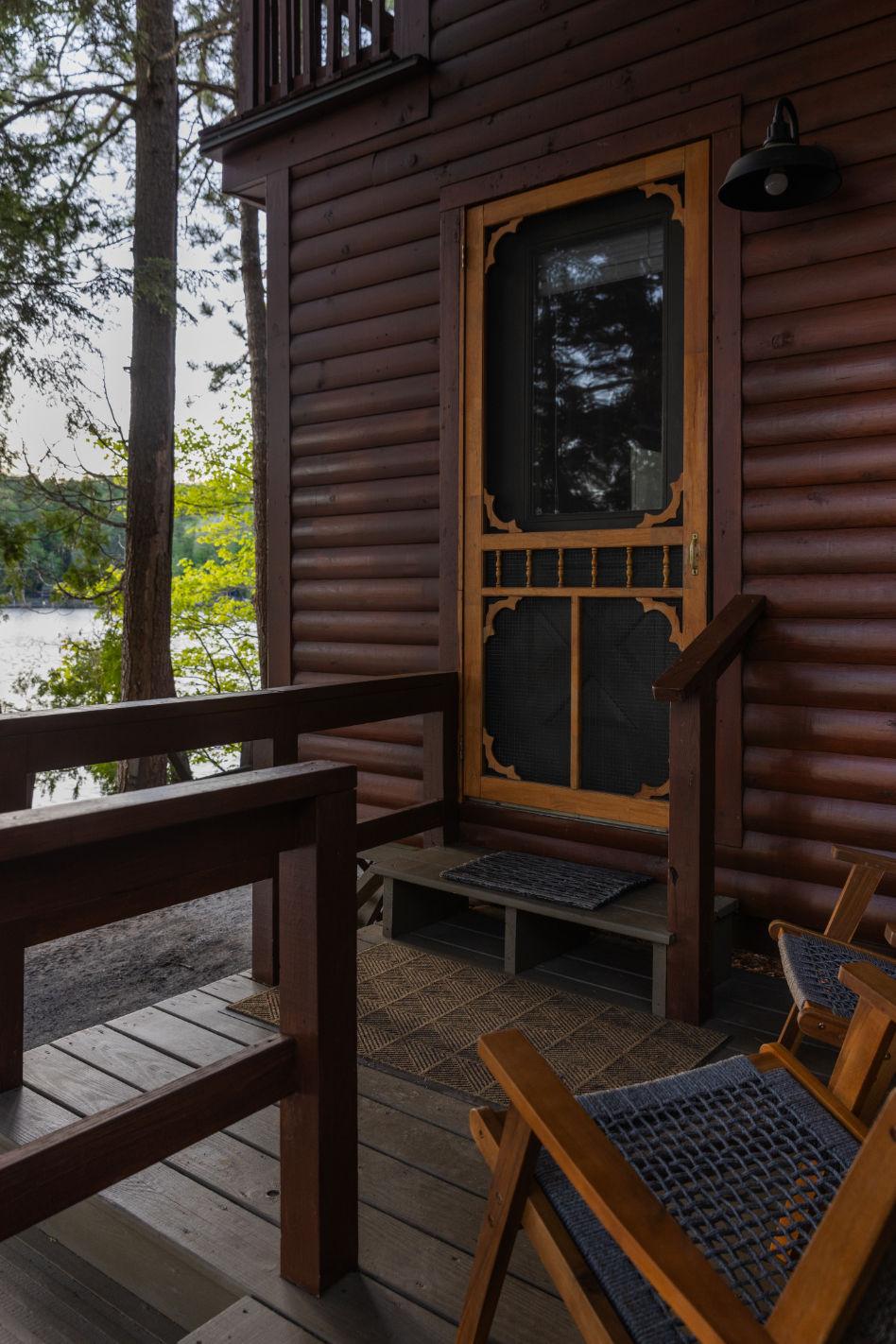 Chipmunk Cabin Porch