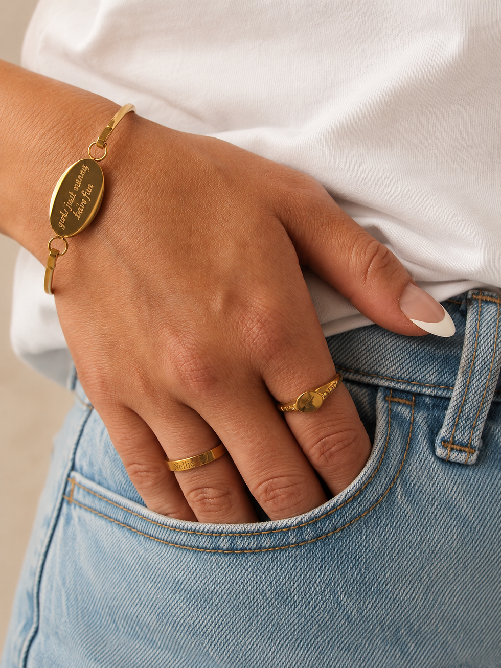 engraved-bracelet-hand-pocket.png