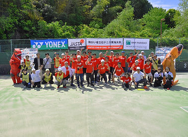gatheringphoto.JPG