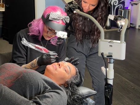 Why Your First Permanent Makeup Client Should Never Be a Solo Experience
