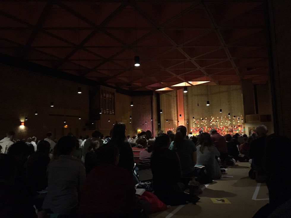 Interior de la església de la Comunitat