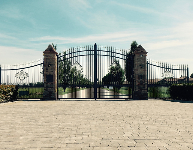 Authomatic Gates - Prutch's Garage Door