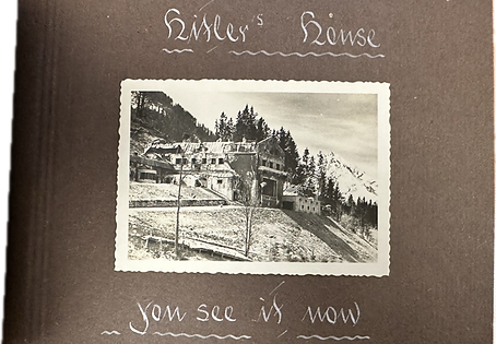 hitler photo album 19.png