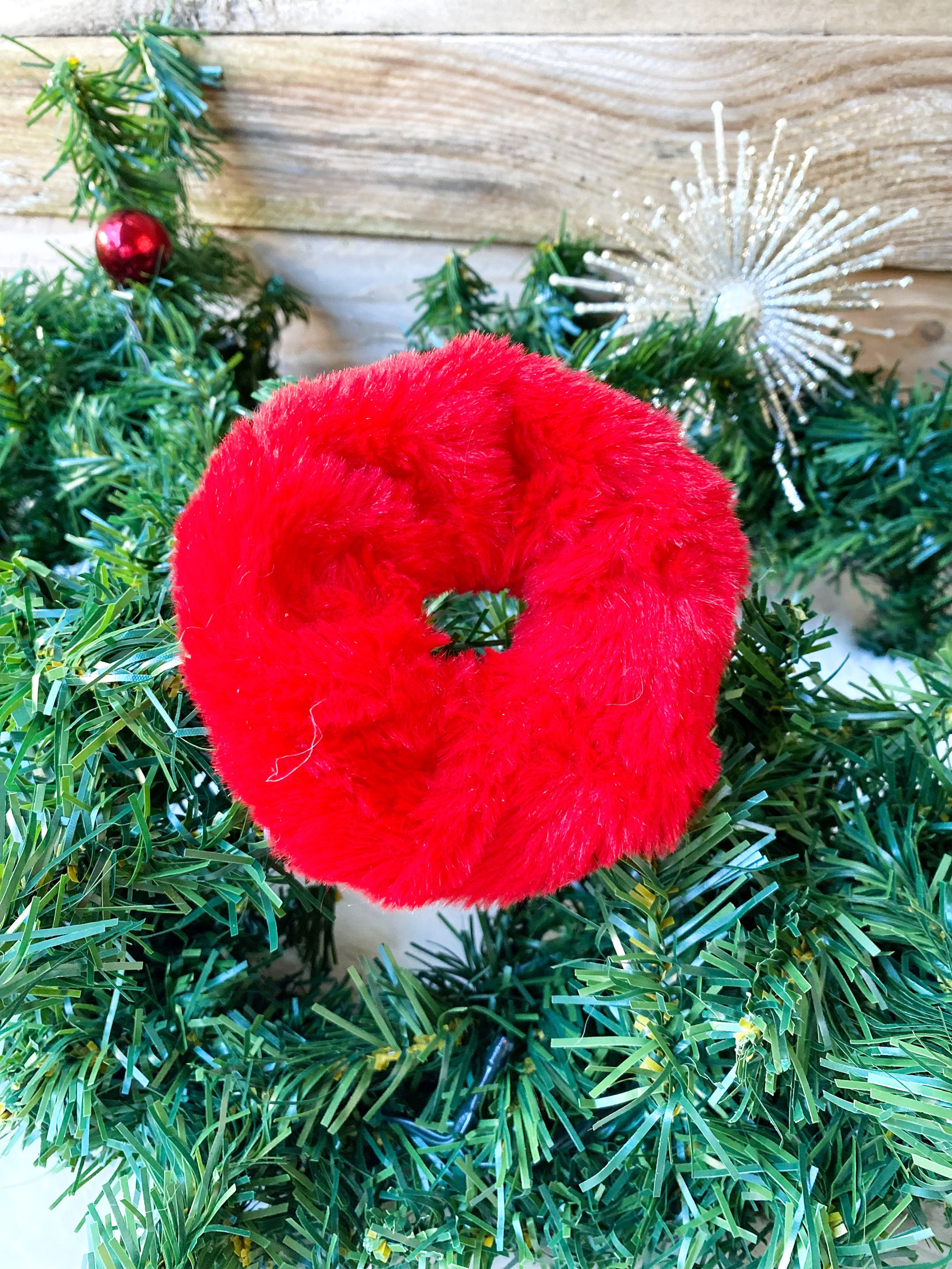 Chouchou fourrure rouge