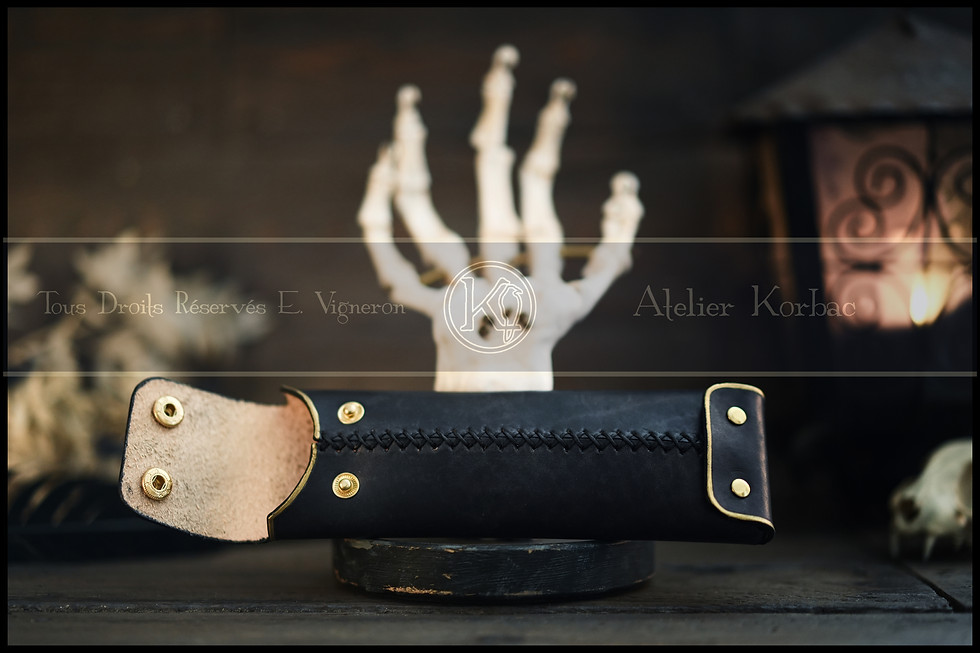 Miniature : Trousse Rivetée Cuir Tanné Végétal