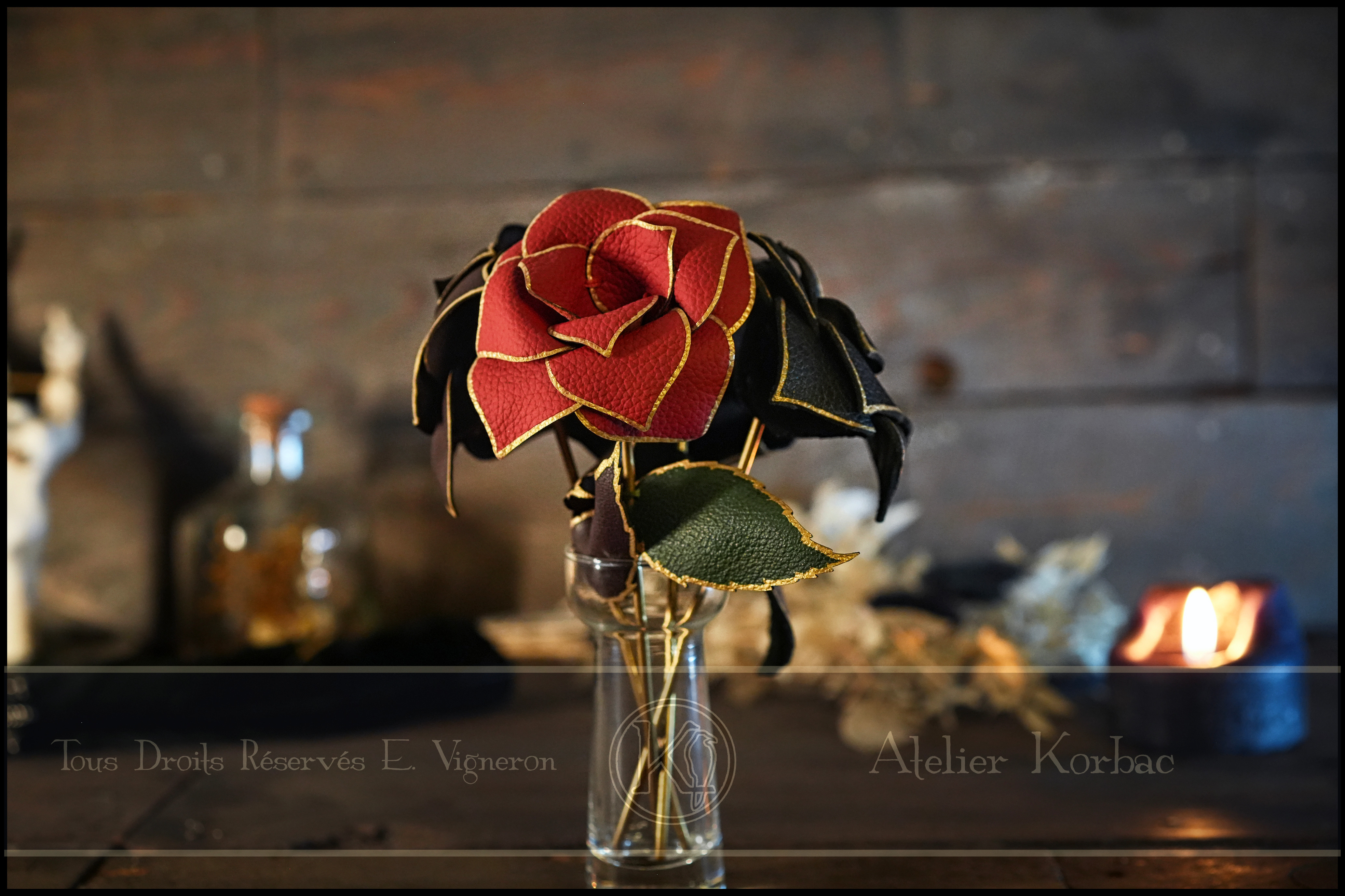 Rose décorative en Cuir et Laiton