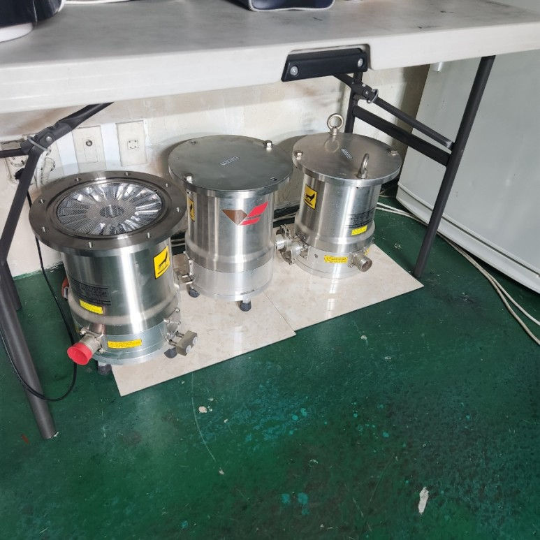 섬네일: OSAKA TURBO PUMP  TG1130MVW 오사카 터보 진공펌프
