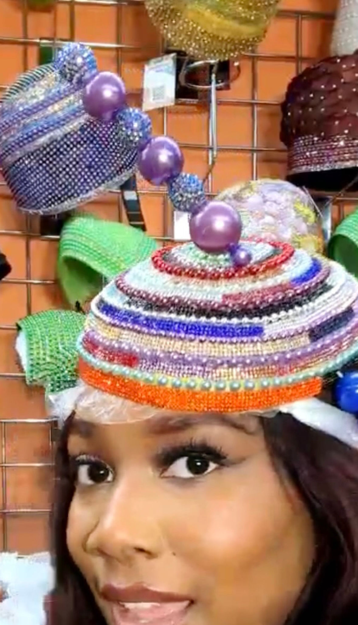 Glitch Rhinestone L-Cup w/pin