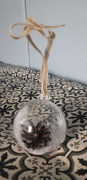 création artisanale faite à la main