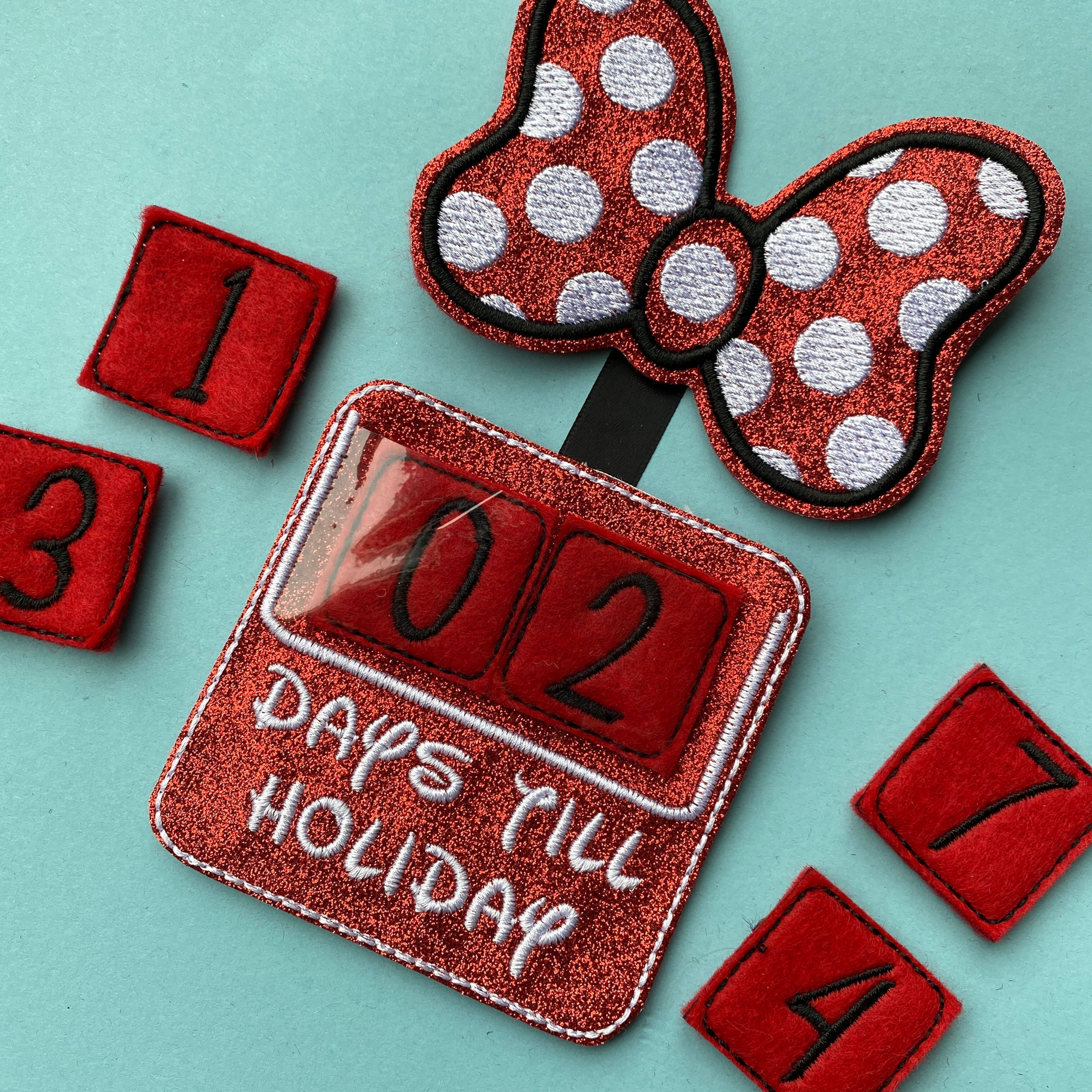 Minnie Mouse bow - countdown