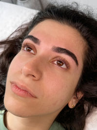 eyebrow tint