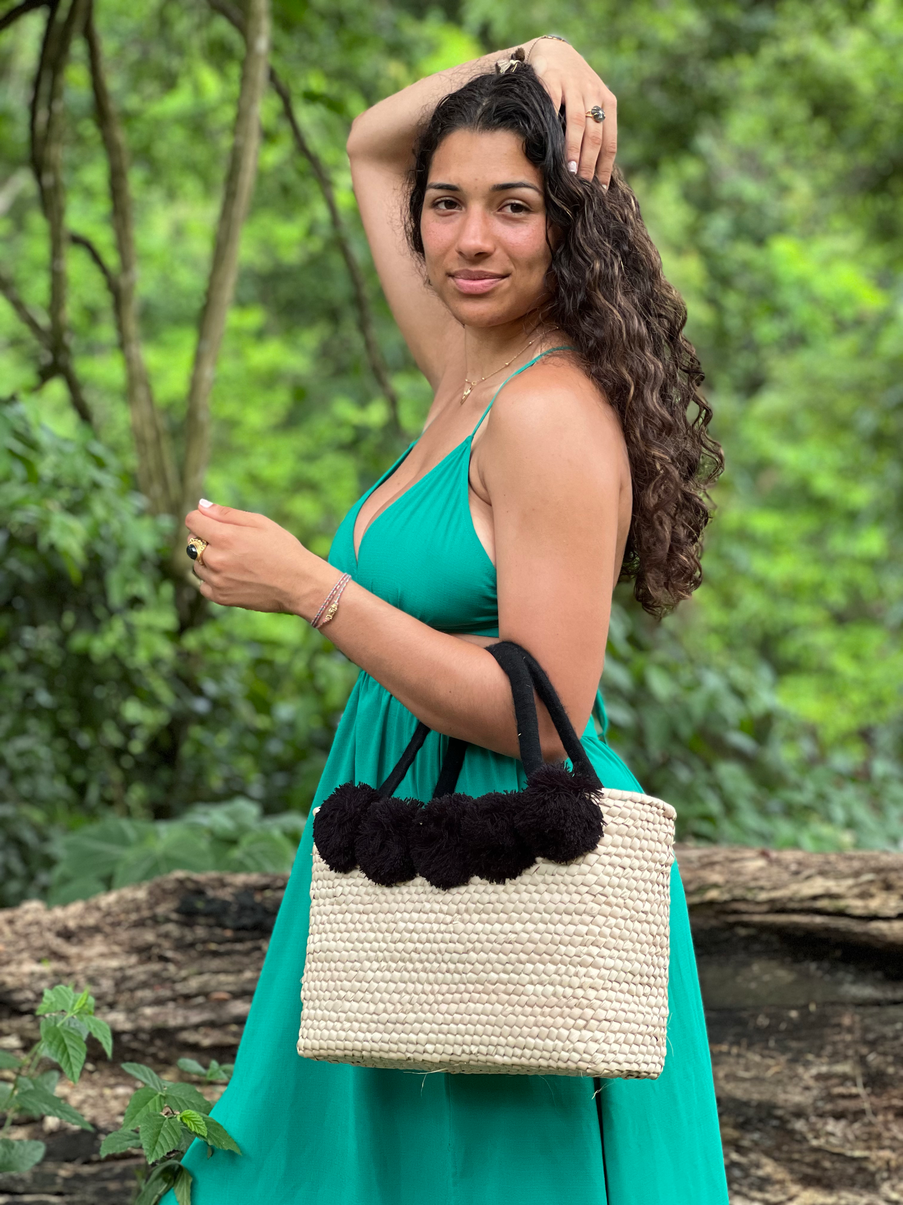 PALMA NINA - PANIER - Rehaussé de 3 pompons -