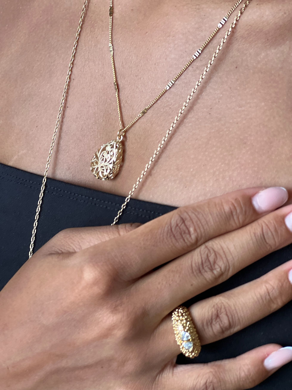 Miniature : OUVRAGÉ - Collier pendentif ajouré - Chaîne maille gourmette intercalée motif  4