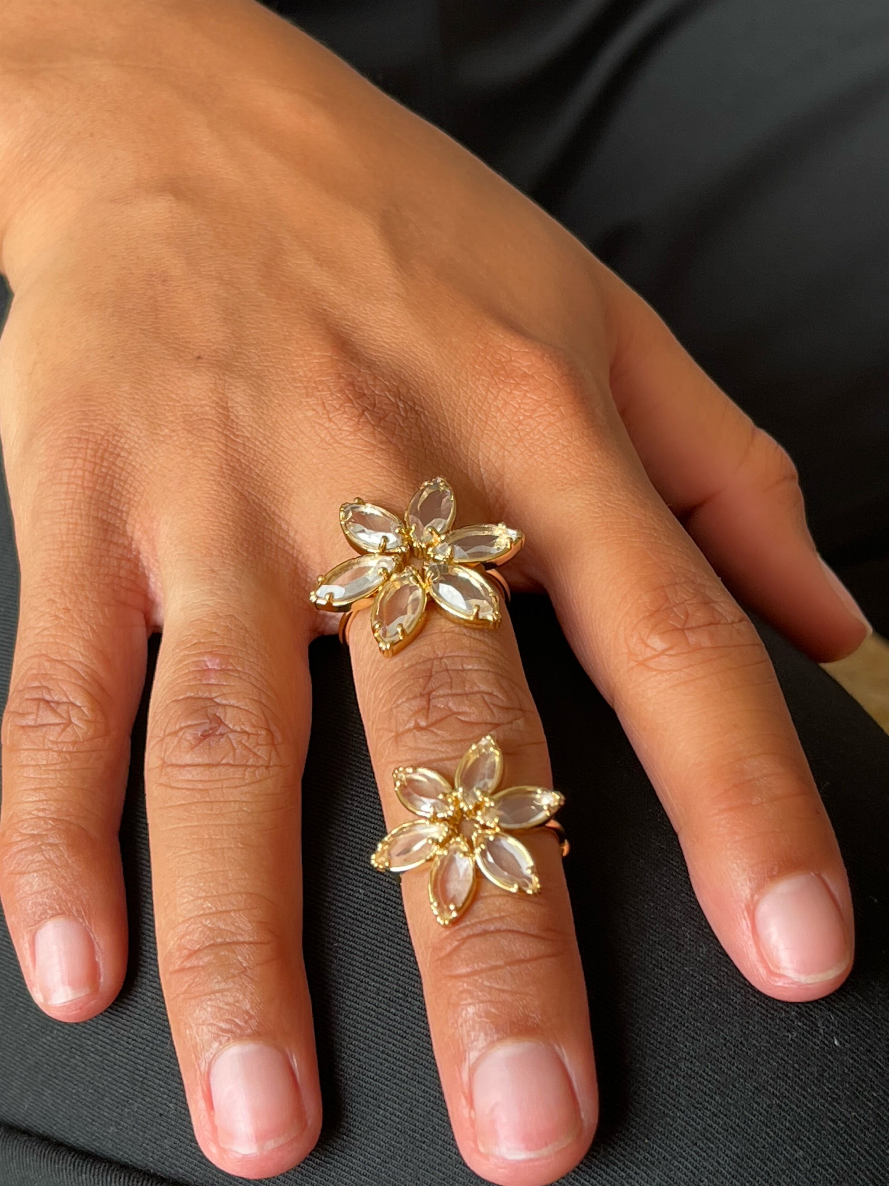 MARQUISE S - 6 Pierres semi précieuses forme pétales - Cristal de roche - PM