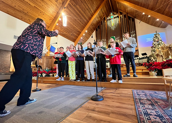 sanctuary - christmas youth choir.JPG