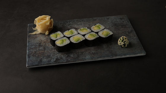 24. AVAKADO MAKI