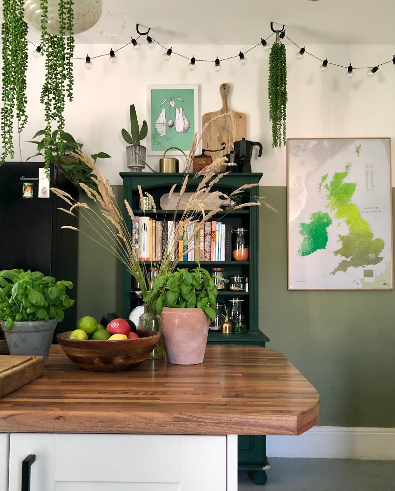 dried velvet grass makes a pretty display