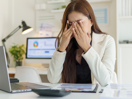 How to Lessen the Effects of Electronic Devices on the Body Naturally