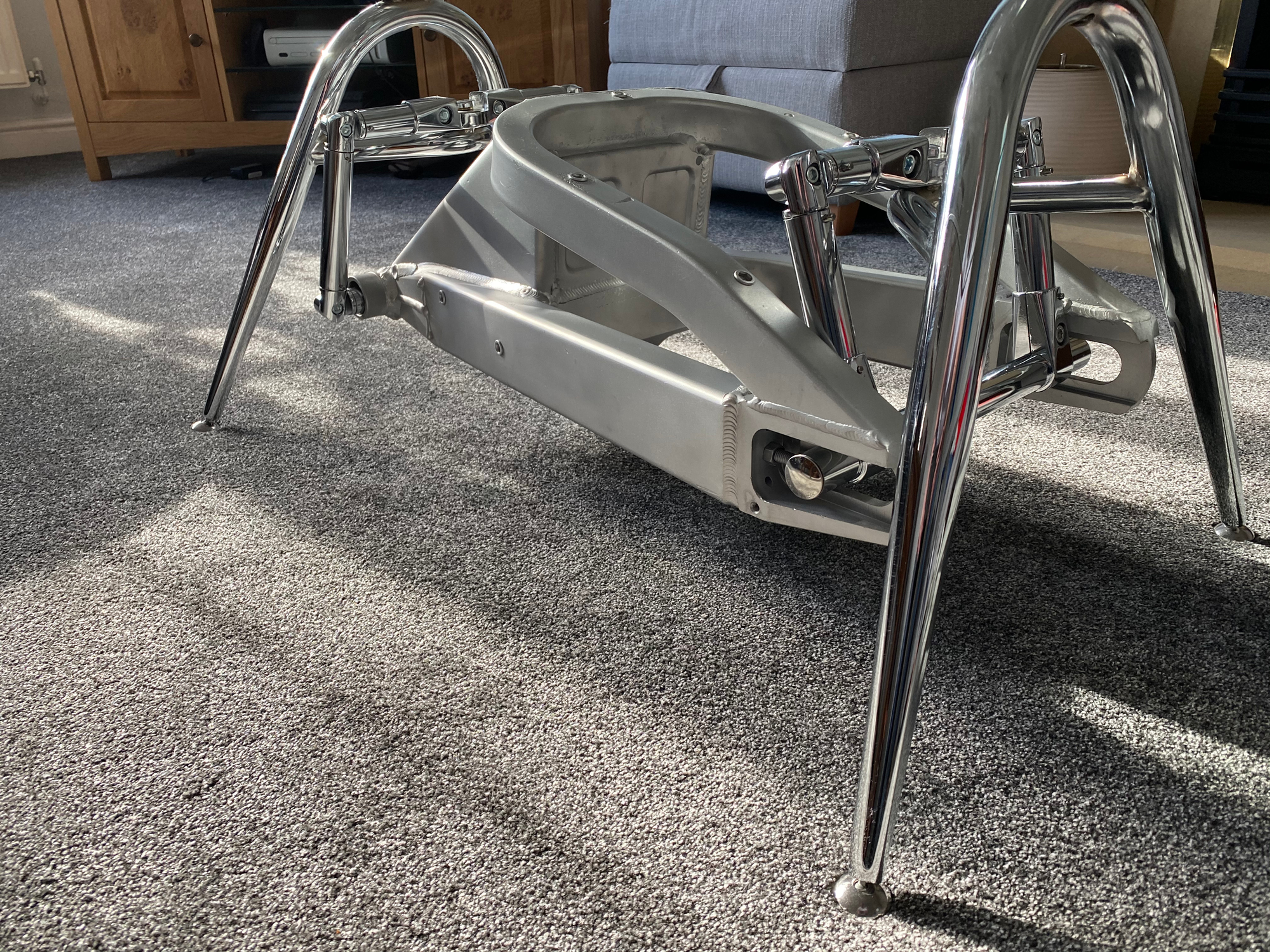 Yamaha YZF-R1 Swinging Arm Coffee Table