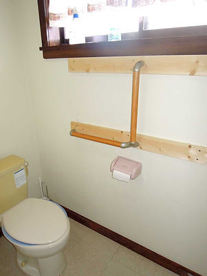 トイレ手すり2