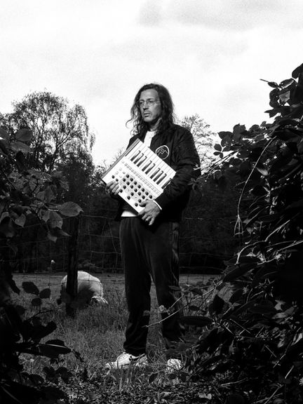 Presagio at PAV: The Ritual of Flesh and Machines
