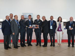 A.A.A. - Aviatori d’Italia Campania, splendida mostra dal titolo “Abissi di Polvere e Luce”