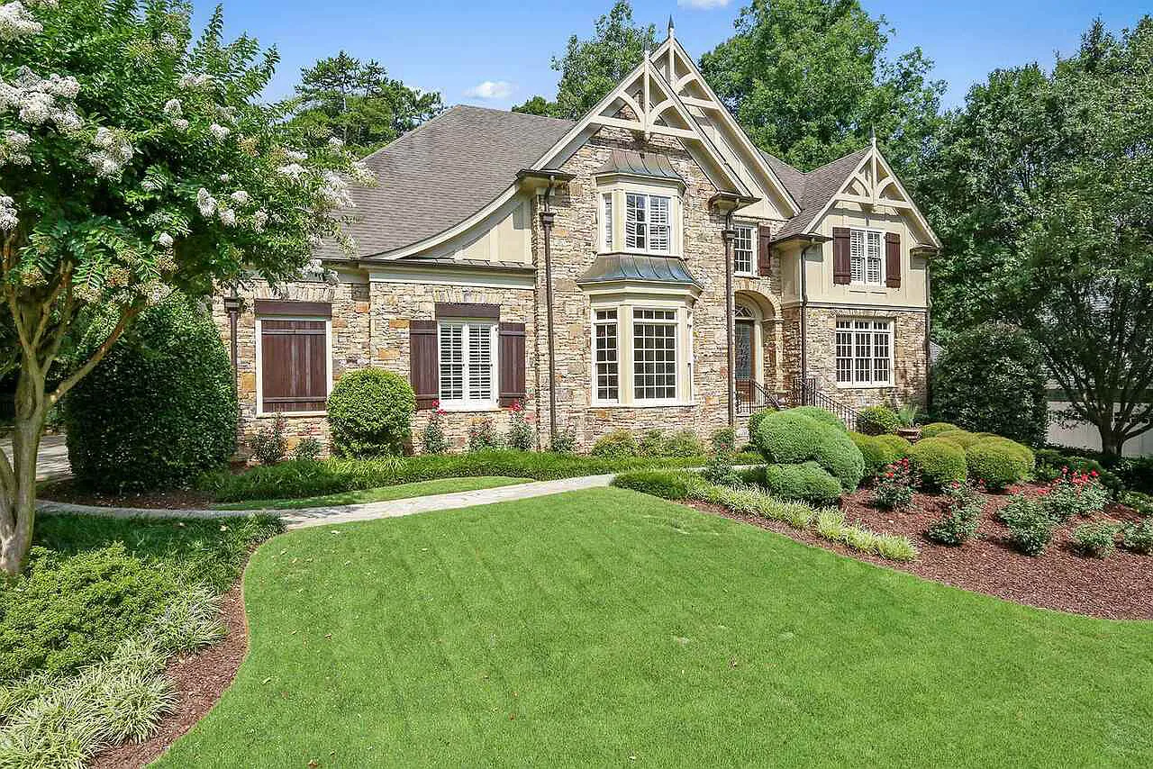 East Cobb Marietta, GA Virtural Estate Sale | 5,600sqft