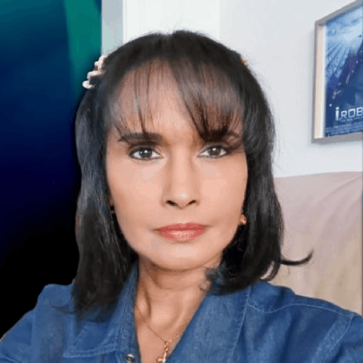 Rajia de Saint Blanquat contributeur CYRANO Magazine