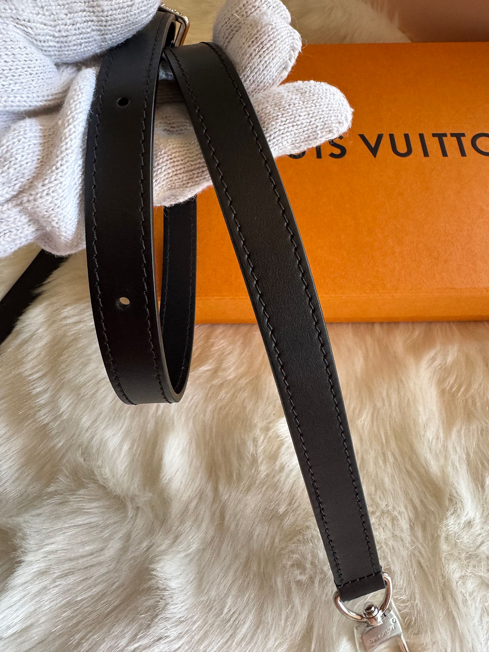Thumbnail: Strap - black leather with silver hardware