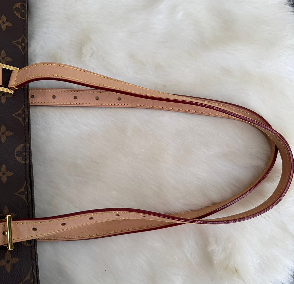 Thumbnail: Mezzo Tote with Adjustable Strap