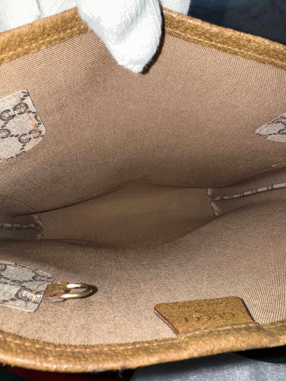 Thumbnail: Gucci Plus Tote with Pouch