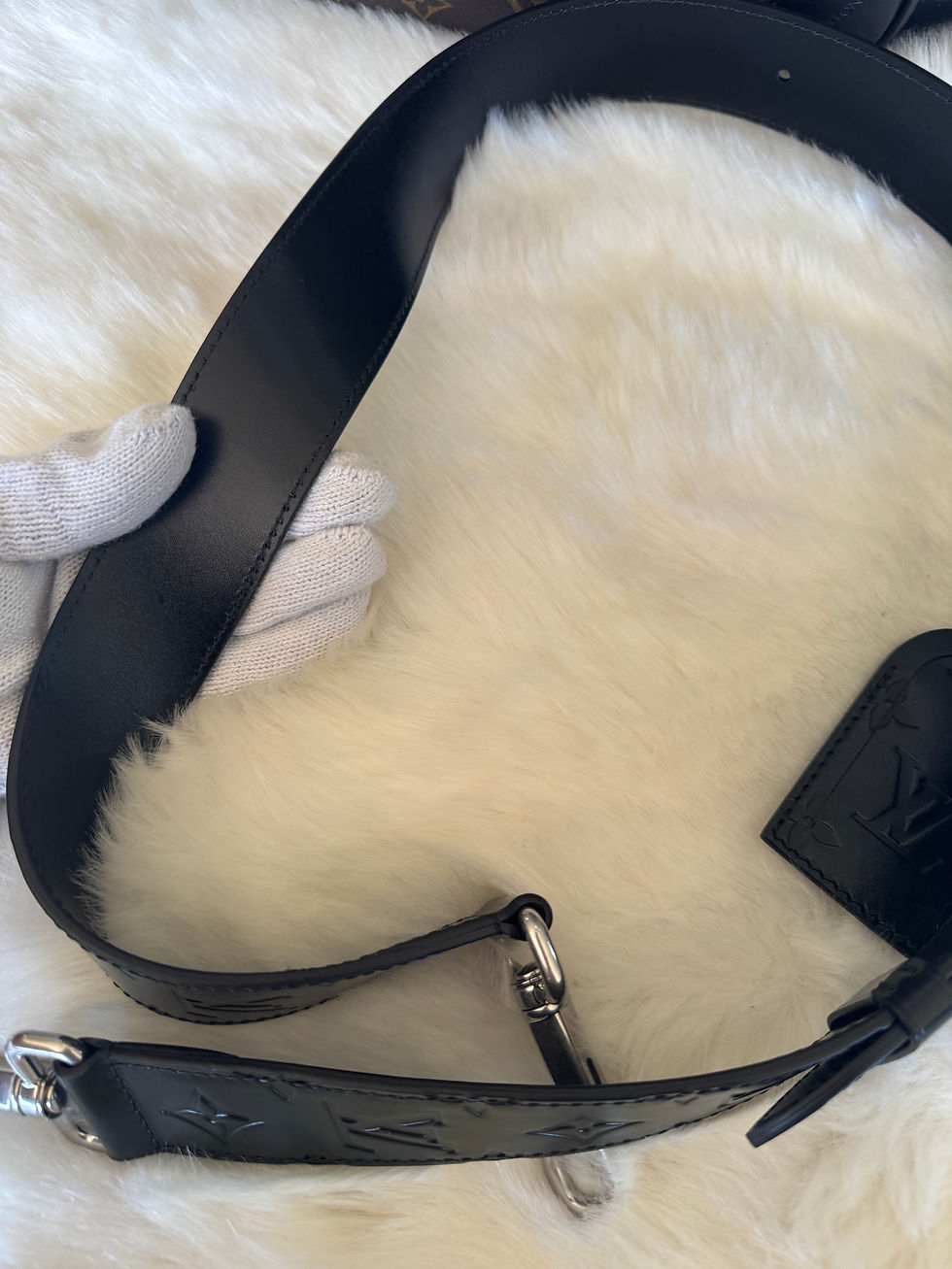 Thumbnail: Black Calf Leather Strap and Tag