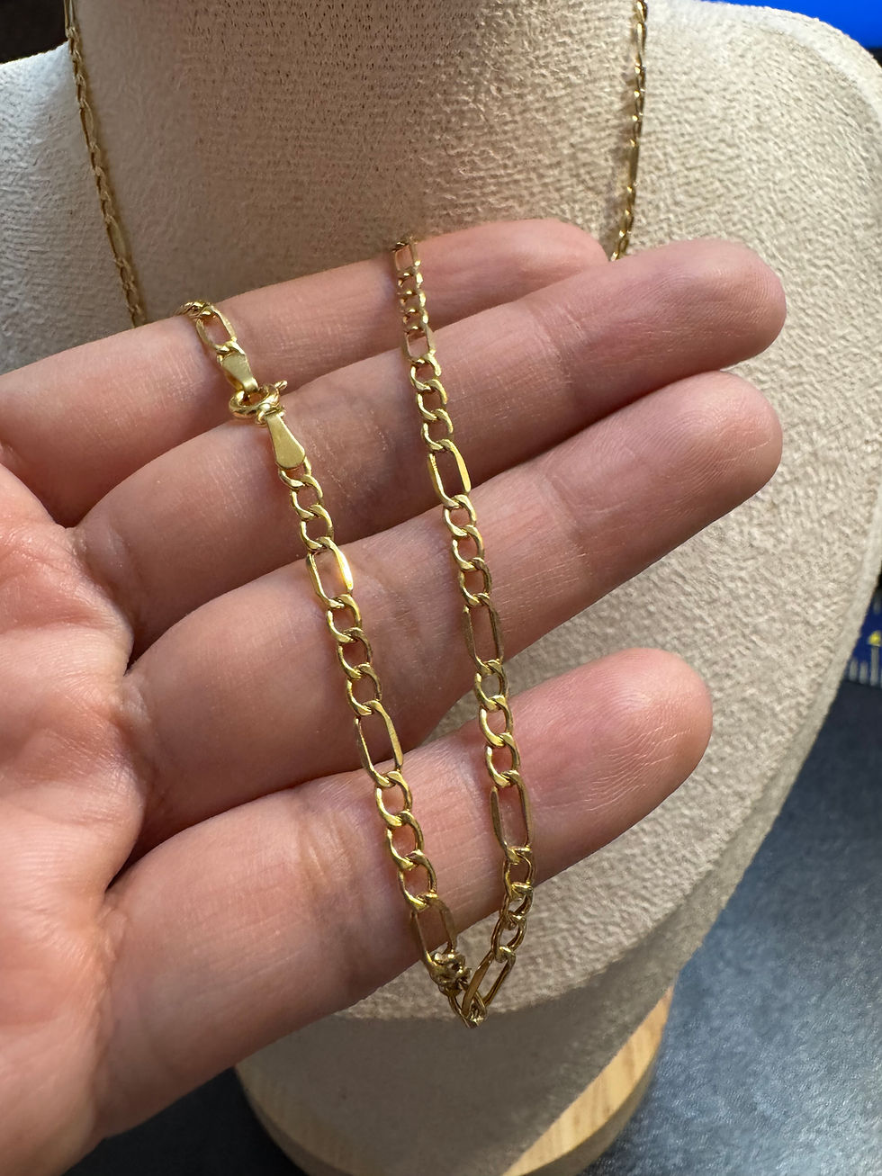 Thumbnail: Figaro Chain 18”