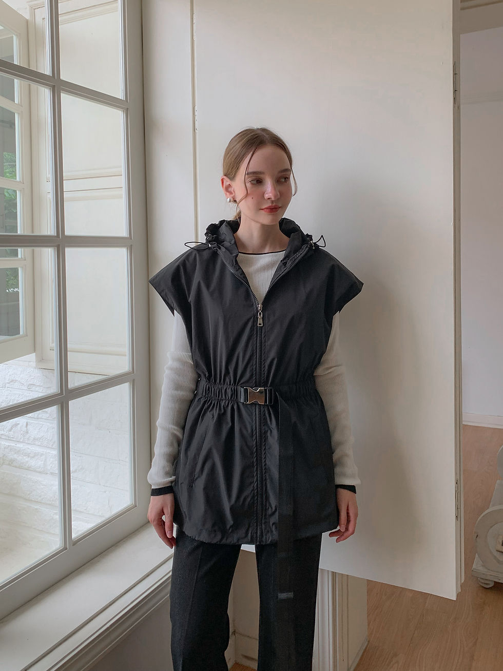 Thumbnail: [Rêverit] - Women's Vest with Buckle Belt and Drawstring Hood