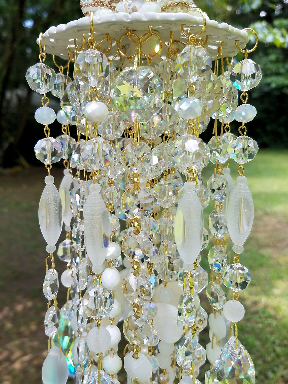 Thumbnail: White Hummingbirds Crystal Wind Chime