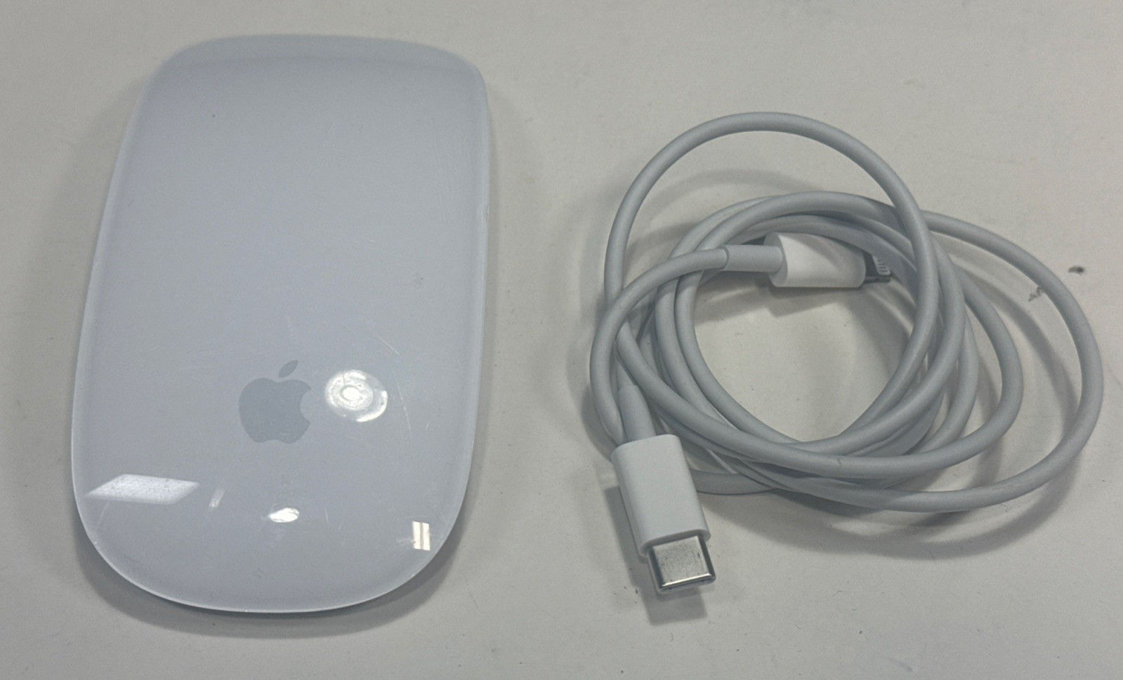 Genuine Apple Magic Mouse - White - Lightning/USB C Charging Cable Included
