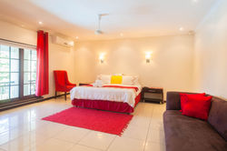 Deluxe en suite Spa bath & shower