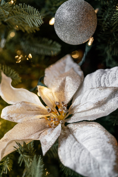 Silver Wedding Decor