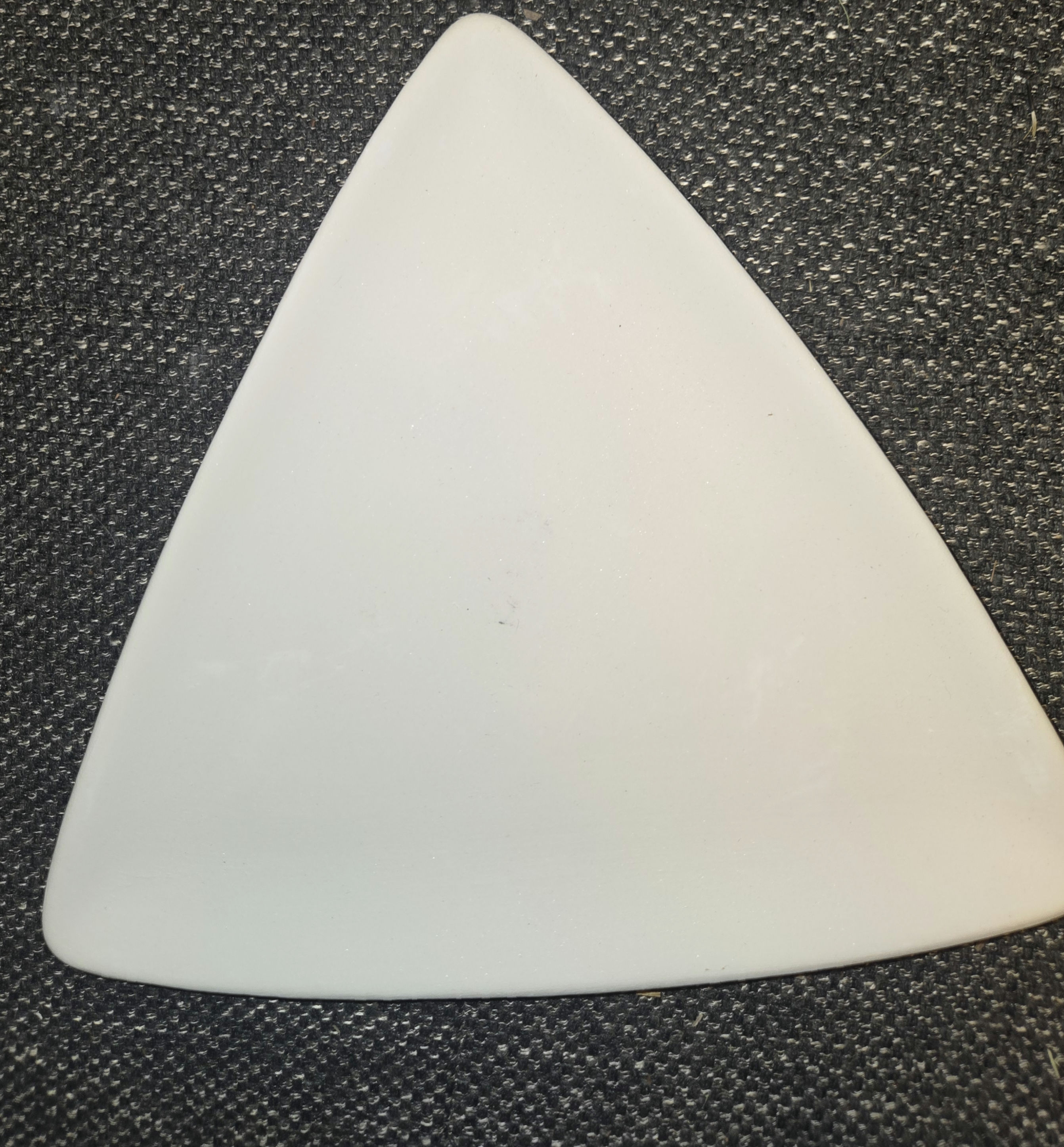 Triangle plate
