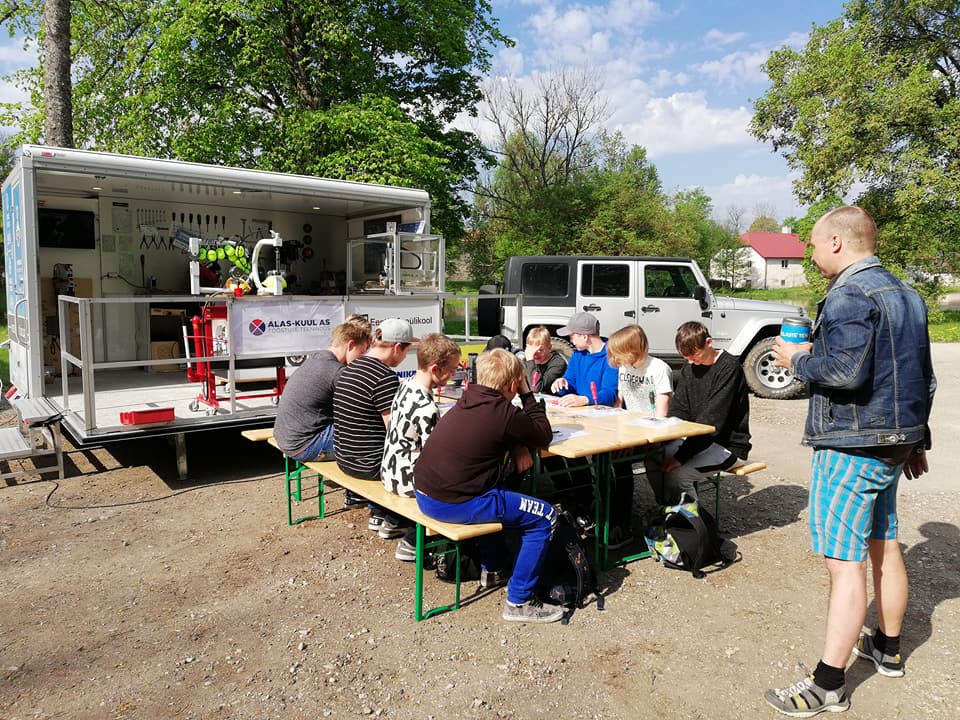 Mobiilne metalli töötuba