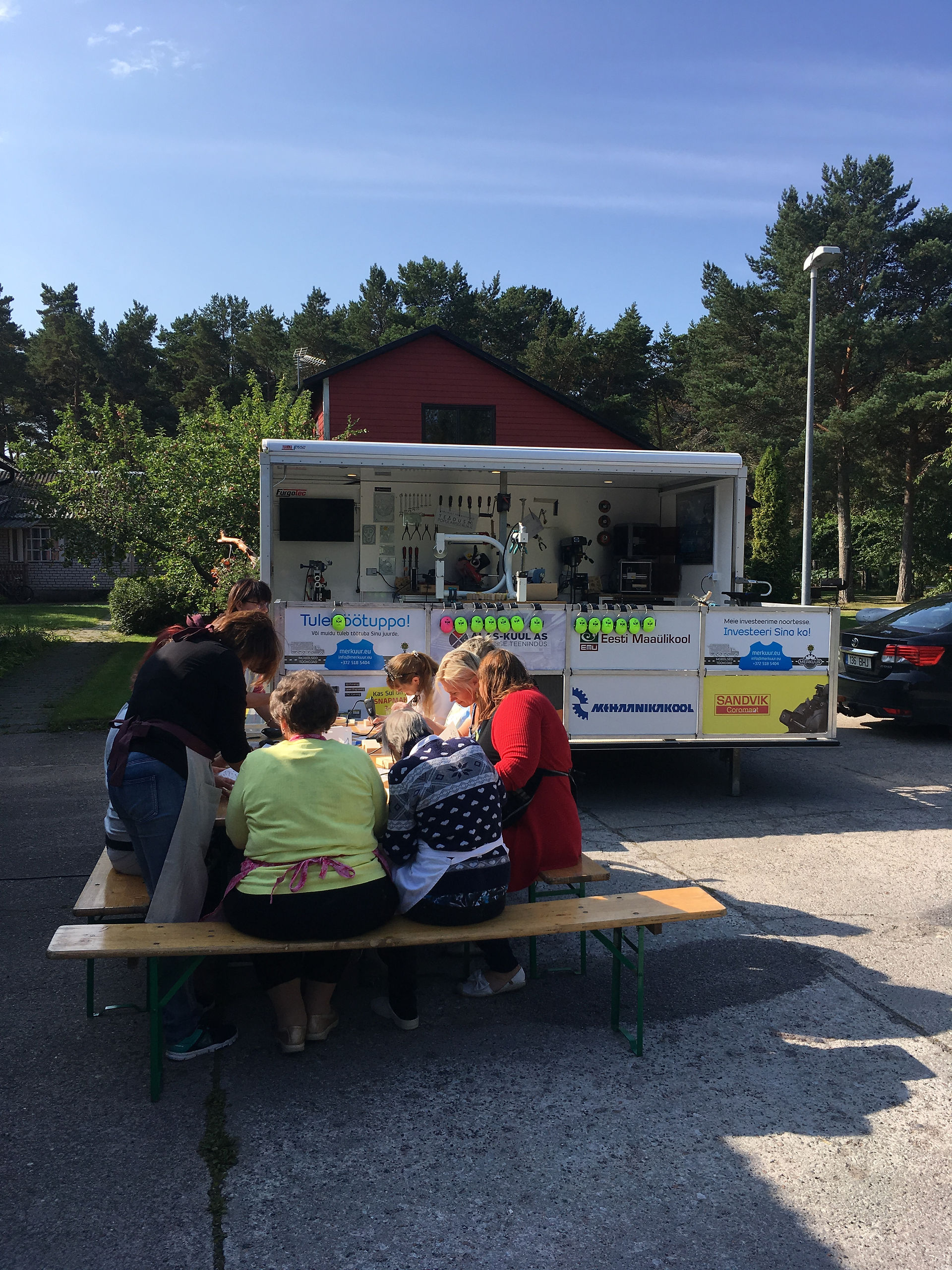 Mobile workshop
