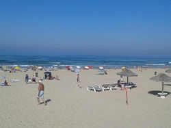Na praia