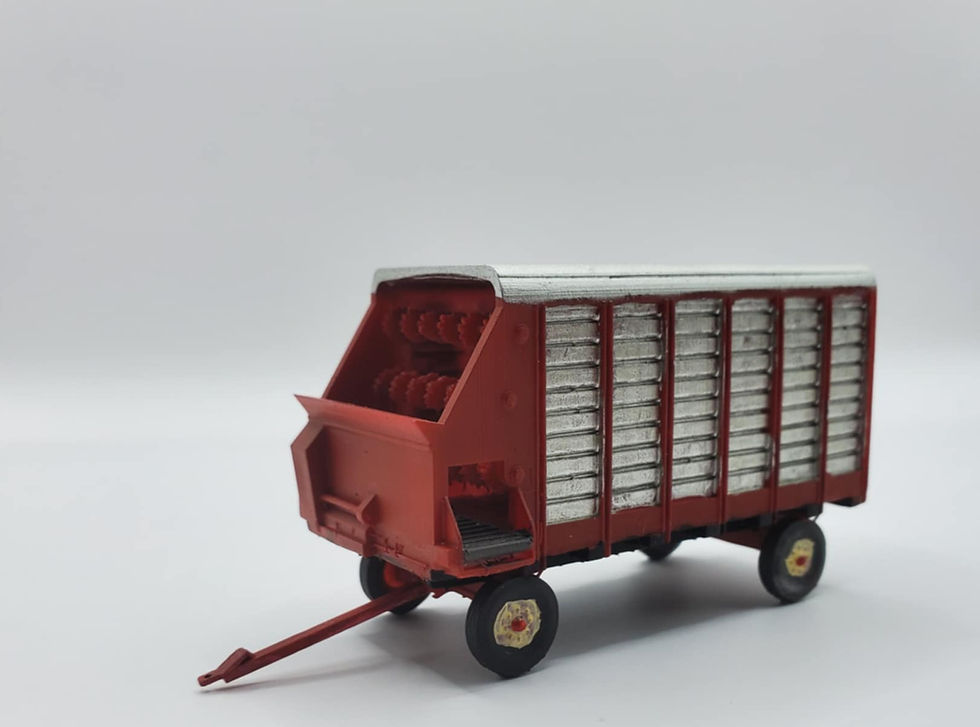 Thumbnail: Silage Wagon 16ft N Scale