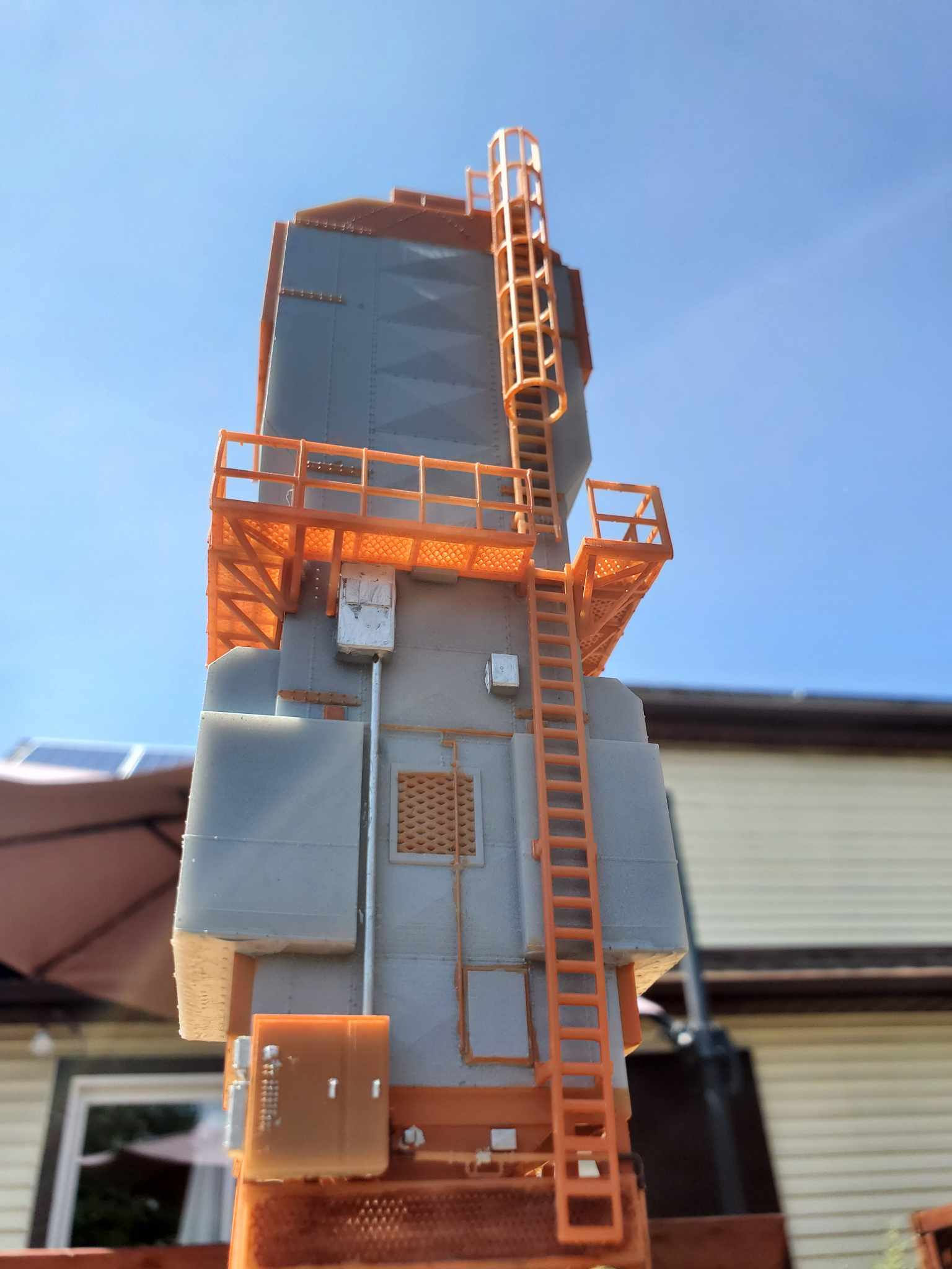 HO Scale Red X Grain Dryer