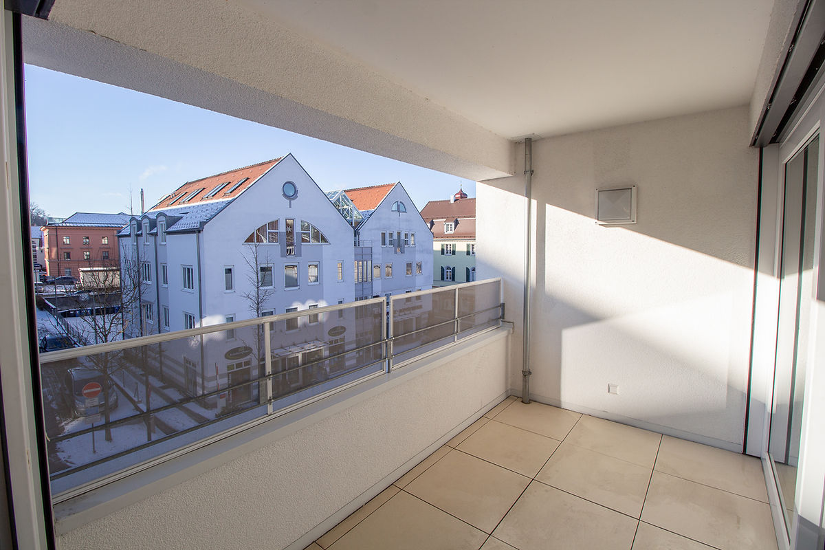 Neuwertige Wohnung in einer Seniorenresidenz mit Schlossblick – Foto 12