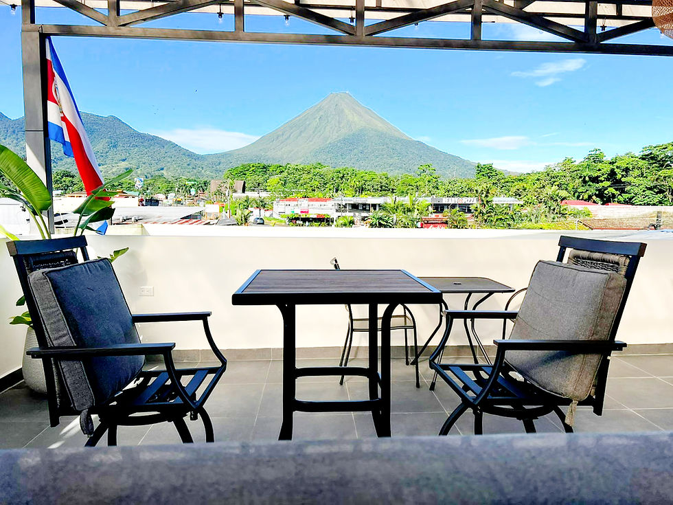 Imagen de WhatsApp 2025-10-06 a las 11.52_edited.jpg