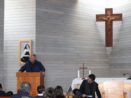 Visita Pastoral en el Colegio Valle del Aconcagua: Un encuentro de fe, comunidad y tradición